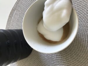 mælkeskummer - love2live - tips til skum til kaffen